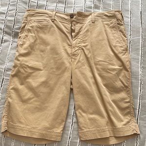 Mens Khaki Shorts; 33in; 10in Inseam